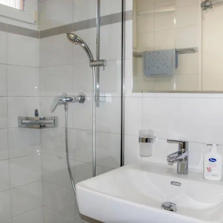 Residenza Lido 008 By Interhome